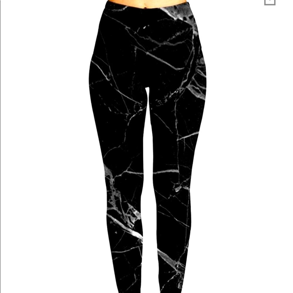 ✨SOLD✨ High waisted Yoga Pants - Black Marble